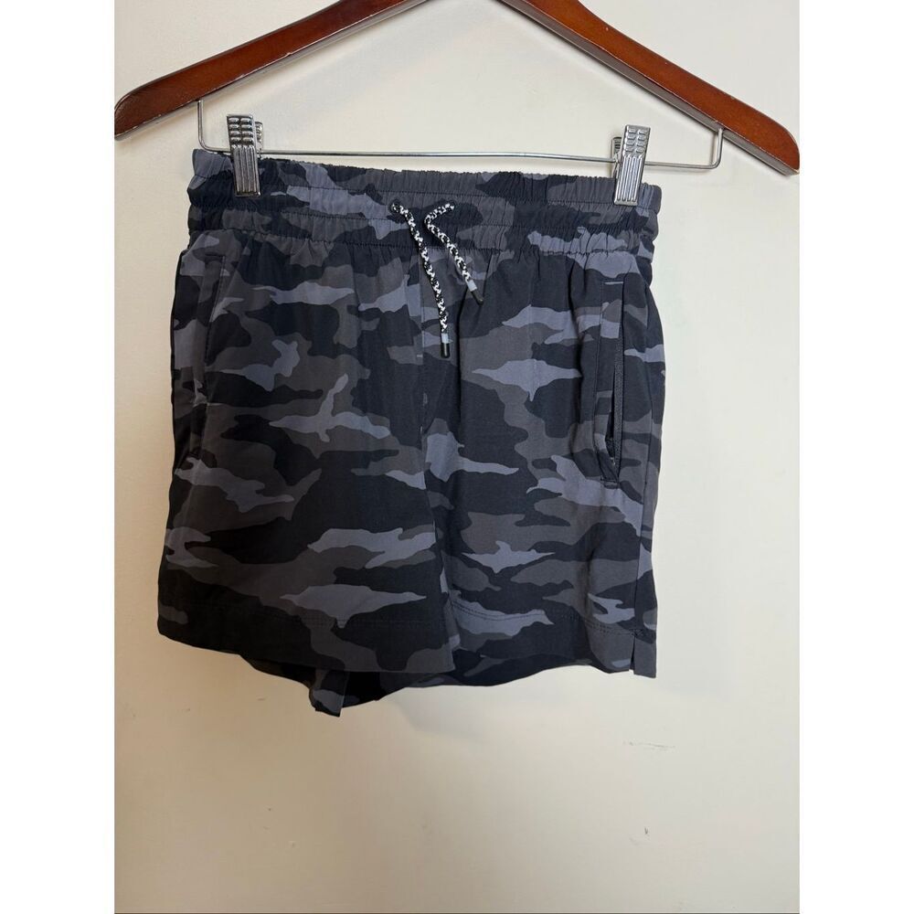 Athleta Girl S/531464-07 Camo Play More 3” Active Shorts Girls L / 12